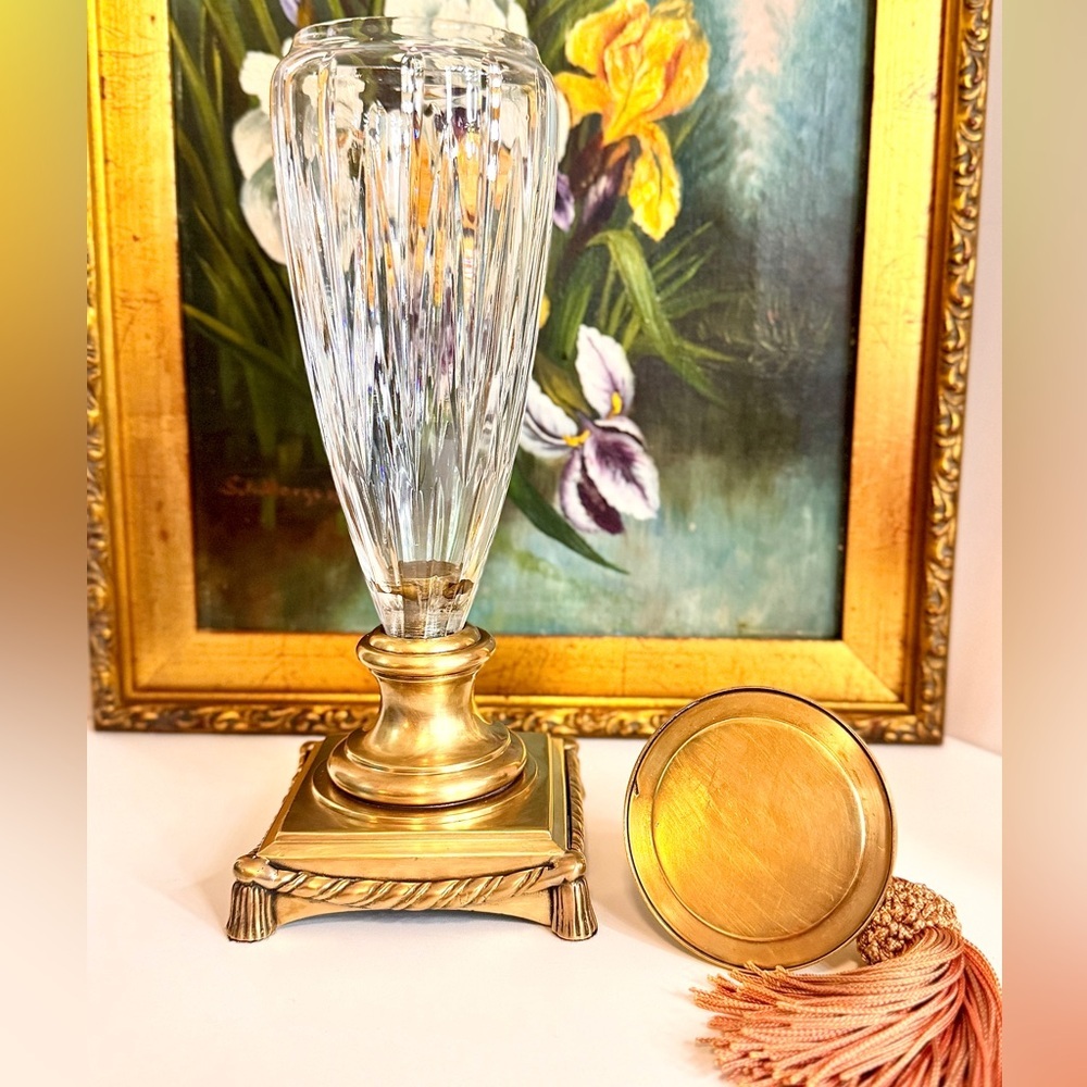 French Neoclassical Ormolu-Mounted Cut-Crystal Baccarat Style Vase, 19th Century - Picture 9 of 12